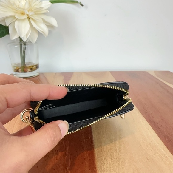 NWT Coach Leather Zip Card Case - Picture 5 of 5